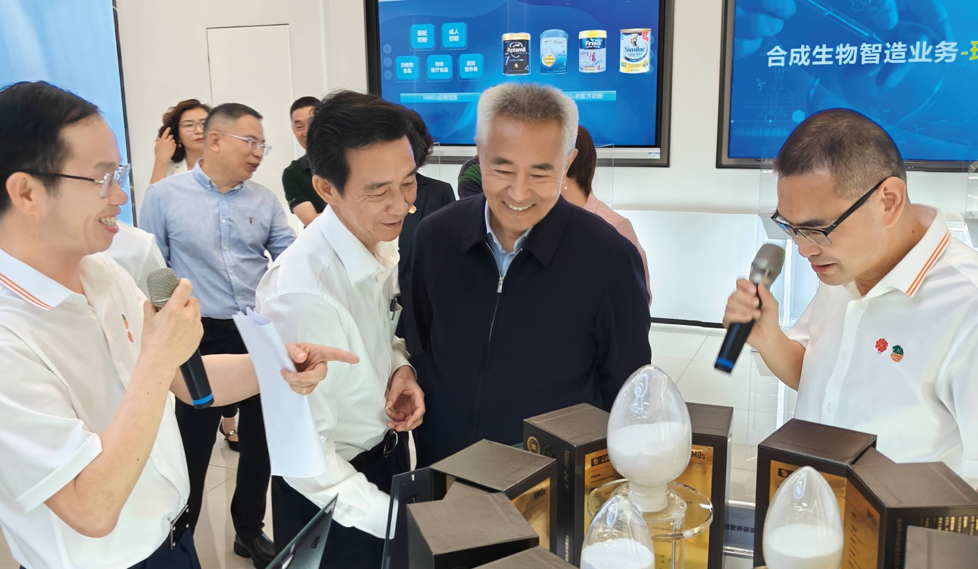 xinwen.jpg xinwen.jpg